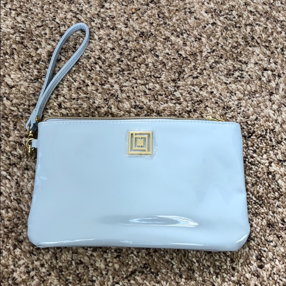 Brand new charging phone purse!